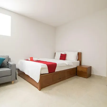 Hotel Reddoorz Premium Near Etown 3